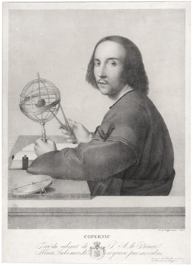 Portret mężczyzny z długimi włosami trzymającego globus, siedzącego przy biurku z przyborami naukowymi i kompasem. U dołu napis "COPERNIC".